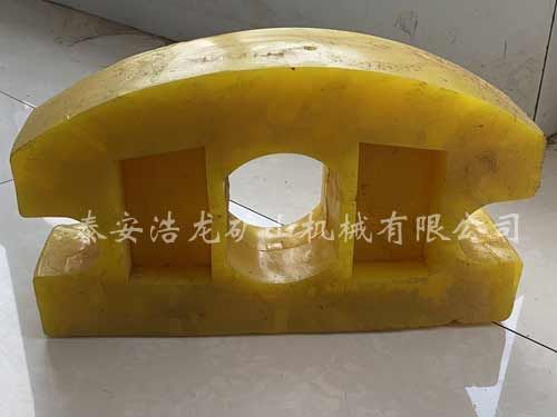 聚氨酯碰头
